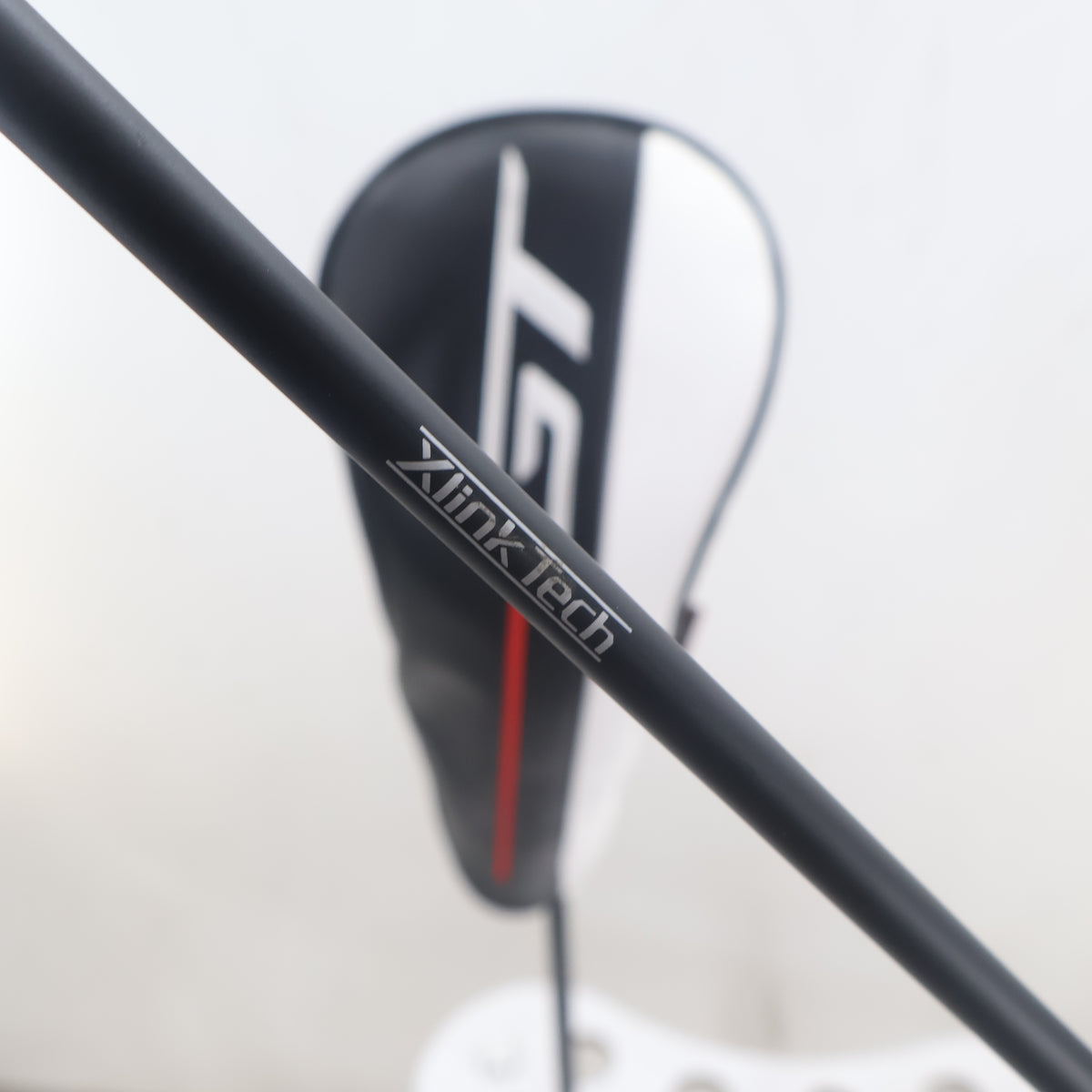 Titleist GT2 Driver 9.0 Deg Tensei 1K Blue Stiff Right Hand HeadCover S-164756