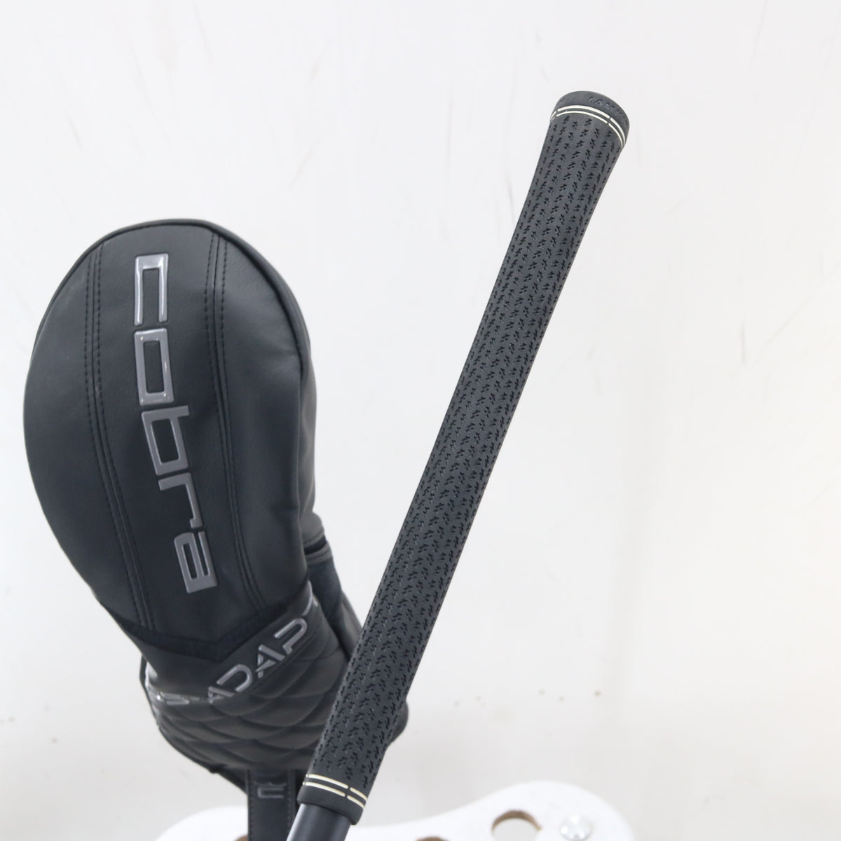 Cobra DS Adapt MAX-D 10.5 Deg Vanquish Regular Flex Right Hand G-163643