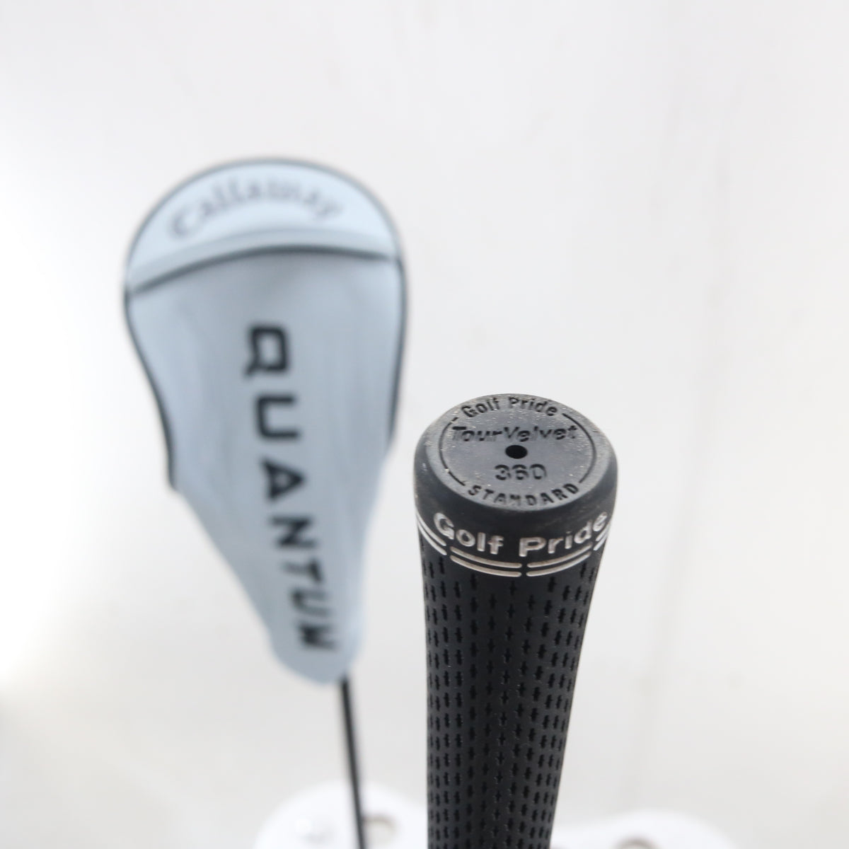 Callaway Quantum Max Driver 9.0 Deg Frost Denali 5.5 Regular HeadCover S-163983