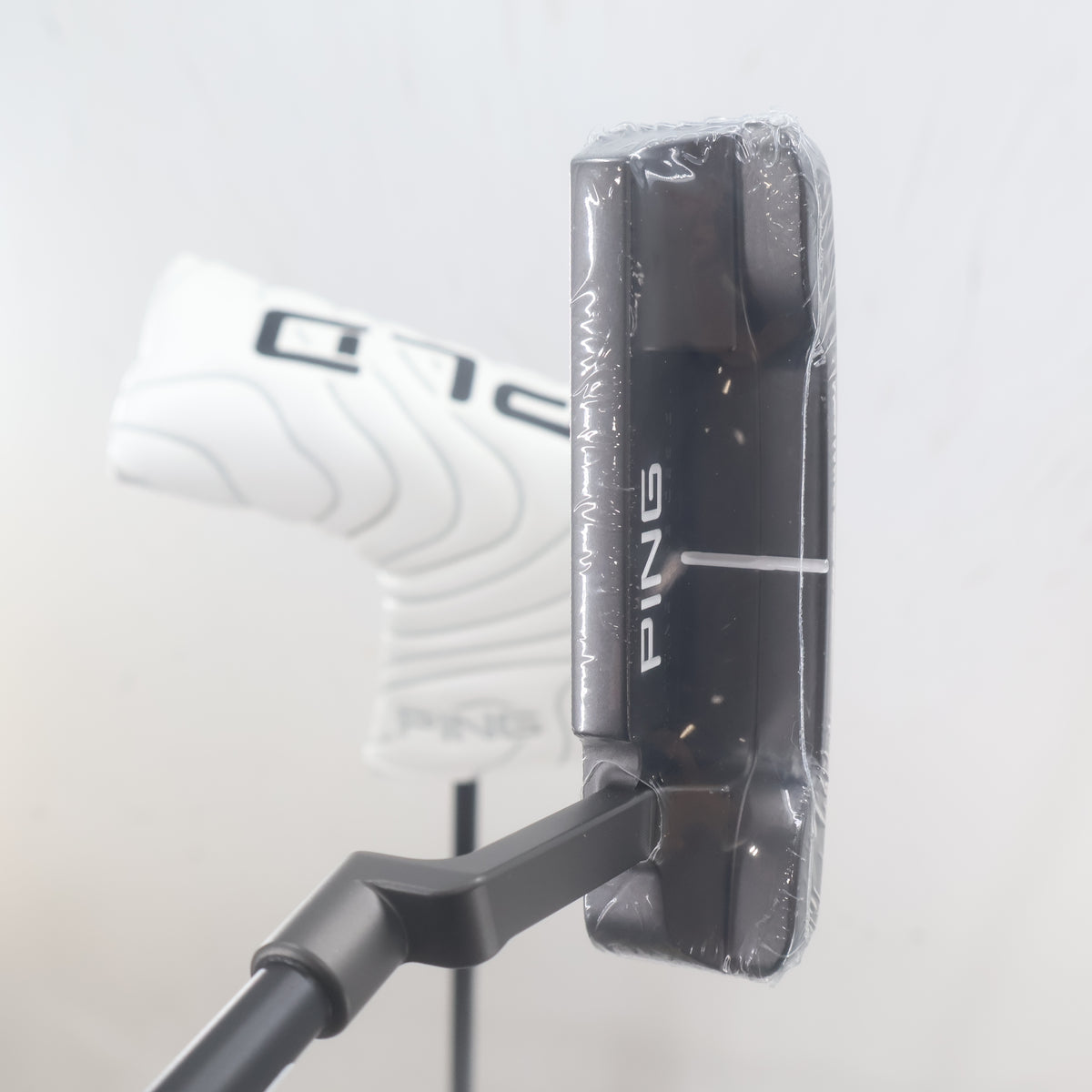 Ping PLD Milled Anser Gunmetal Putter 35" Graphite Right Hand HeadCover S-165128