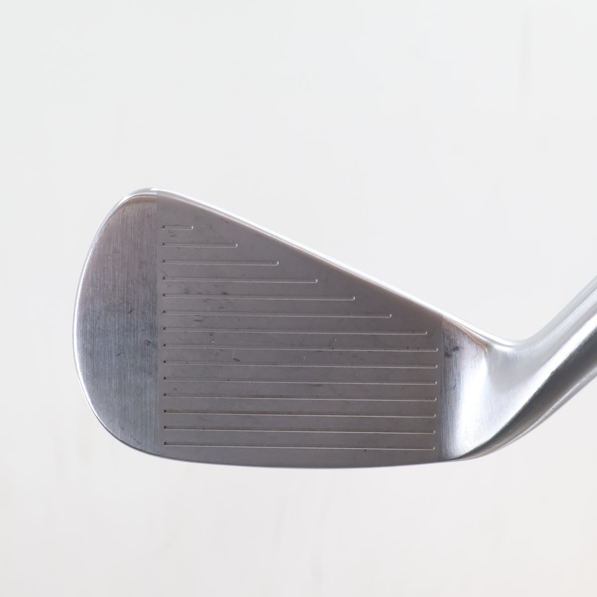 TaylorMade P790 Iron Set 5-P,A Fujikura Axiom 105 Stiff Velocore -1" A-164236