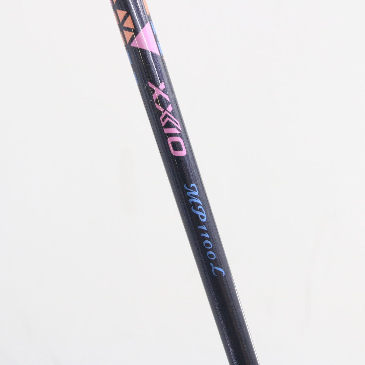 XXIO Eleven 11 Iron Set 8-P,S Graphite MP 1100L Ladies Flex Right-Hand A-158593