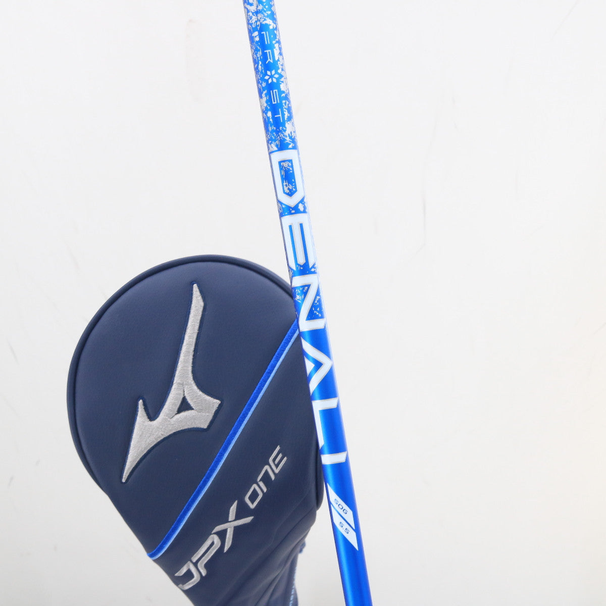 Mizuno JPX ONE Driver 12.0 Deg Graphite Denali 5.5 Regular Headcover A-161041