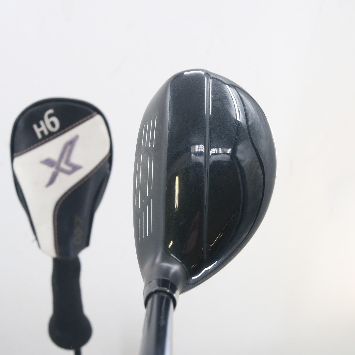 XXIO X Black 6 Hybrid 26 Deg Graphite Miyazaki AX-1 Regular Headcover A-161321
