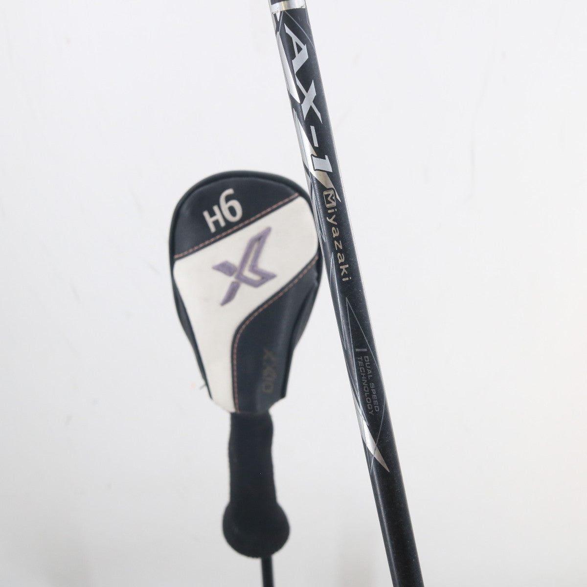 XXIO X Black 6 Hybrid 26 Deg Graphite Miyazaki AX-1 Regular Headcover A-161321