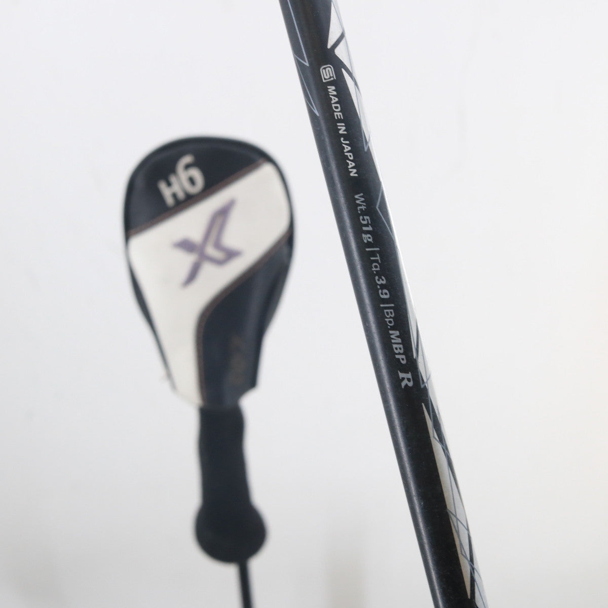 XXIO X Black 6 Hybrid 26 Deg Graphite Miyazaki AX-1 Regular Headcover A-161321