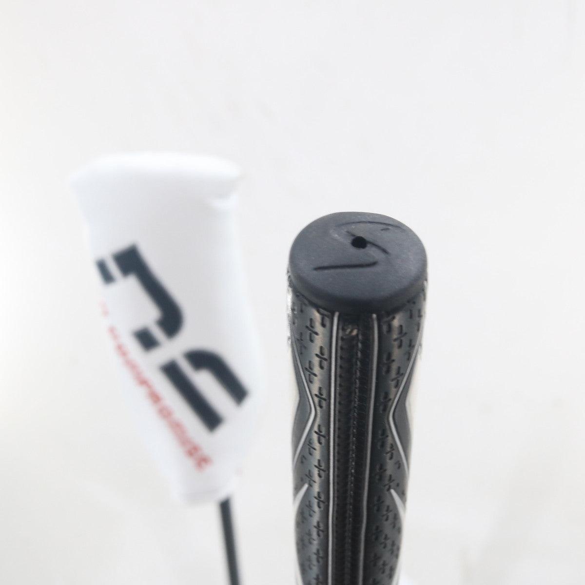 Never Compromise Reserve 2 Putter 32 Inches Steel Headcover Right-Hand A-161619