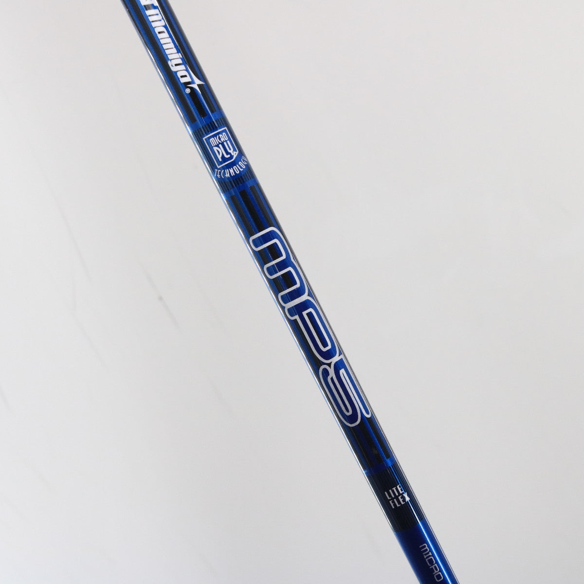 Titleist 915D2 Driver 10.5 Degrees Graphite Senior Flex Right-Handed C-154069