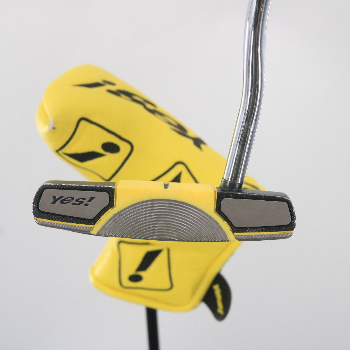 YES! Donna C-Groove True Alignment Putter 35" Headcover RH C-155006