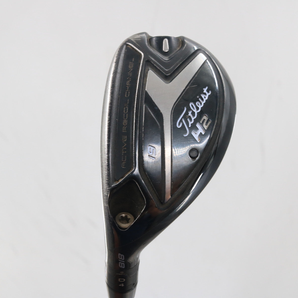 Titleist 818 H2 Hybrid 19 Degrees Graphite Stiff Flex Left-Hand G-162455
