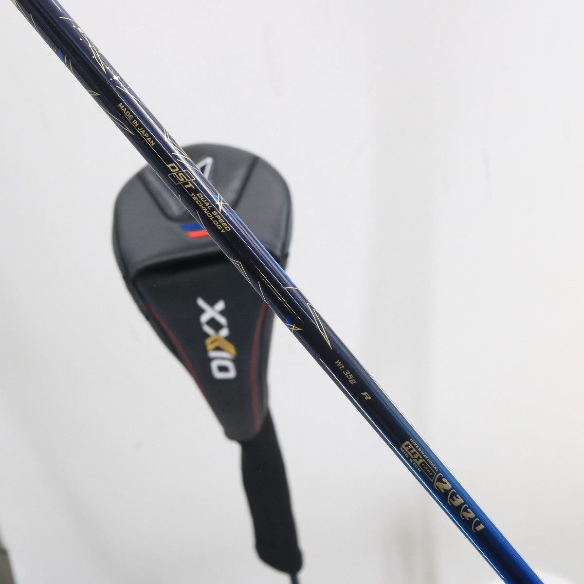 XXIO 13 Thirteen Driver 10.5 Degrees Graphite R Regular Right-Handed  S-158906