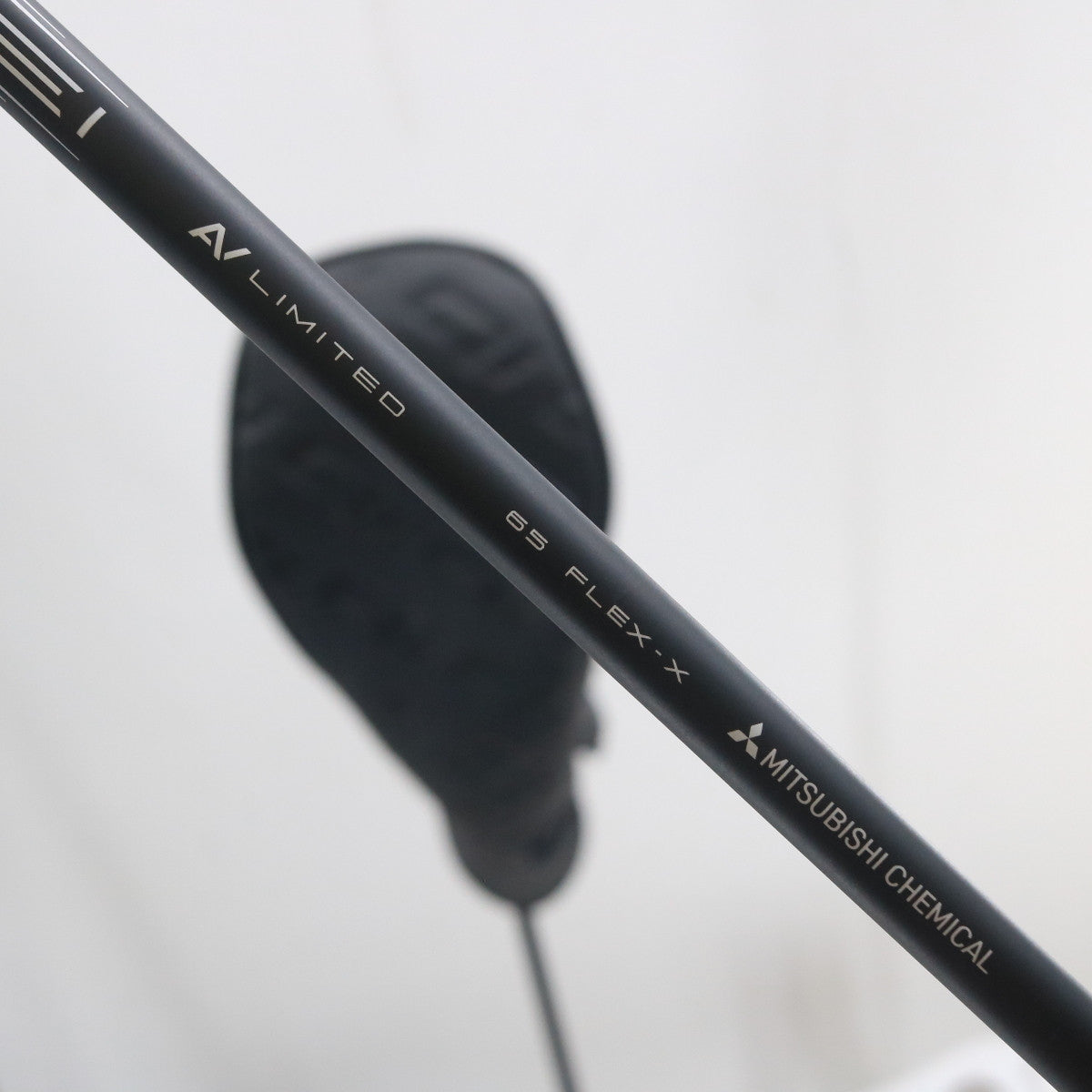 Taylormade Qi35 LS Designer Series Gloss Black Driver 10.5 Deg X-Stiff RH S-159135