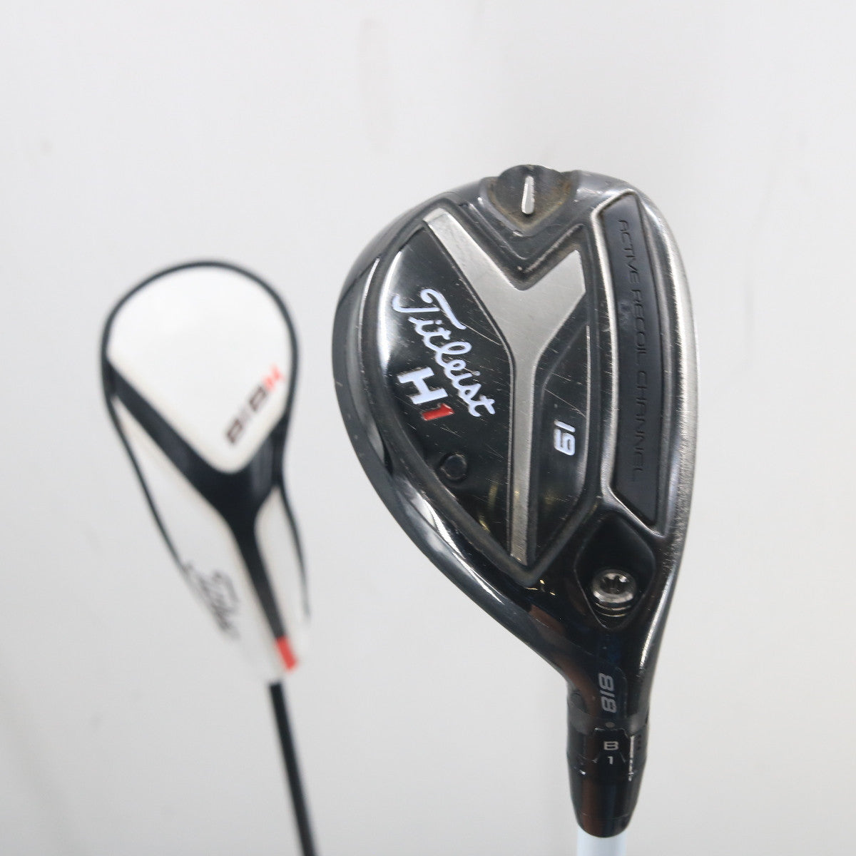 Titleist 818 H1 Hybrid 19 Degrees Graphite Atmos HB 8S Stiff Right-Hand S-160328