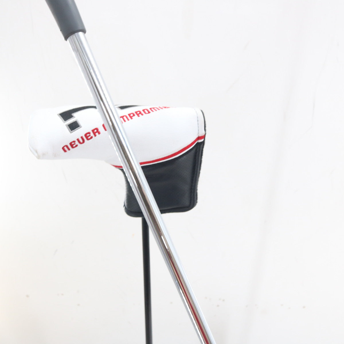 Never Compromise Reserve 1 NC Contrast Putter 34 Inches 34" Steel RH S-162754